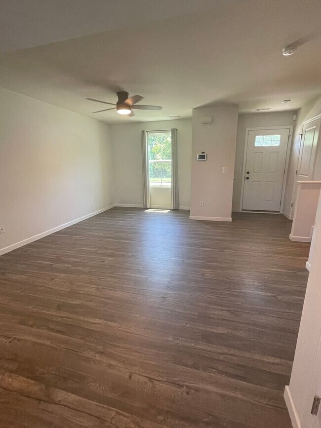 Building Photo - 1245 Havenbrook Dr