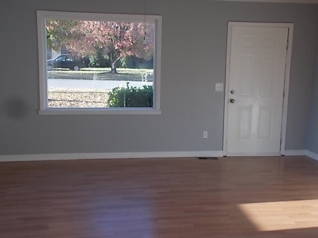Building Photo - 805 Belle Dr