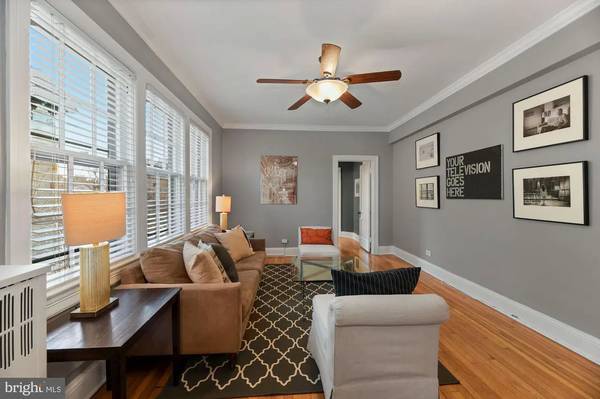 Foto del edificio - 2707 Adams Mill Rd NW