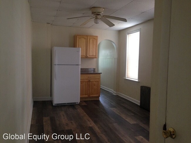 Building Photo - 4 br, 1 bath House - 181 Anderson St.