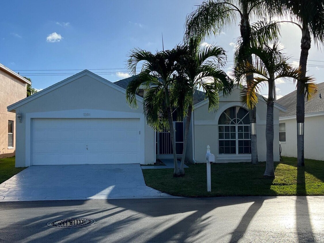 1391 Fairfax Cir E, Boynton Beach, FL 33436 House Rental in Boynton