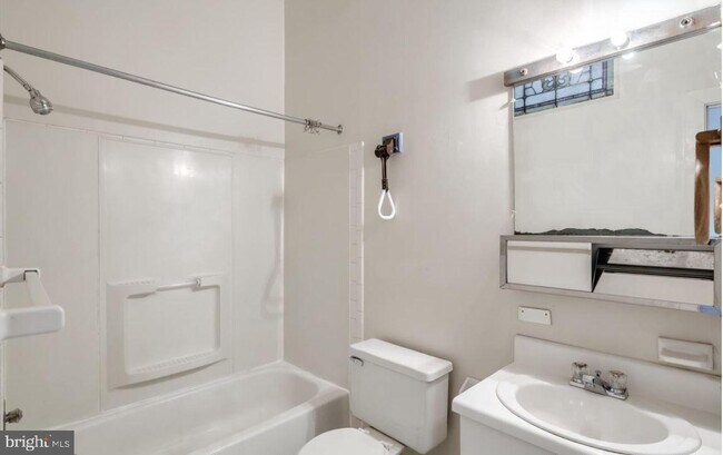 Foto del edificio - 260 S 9th St