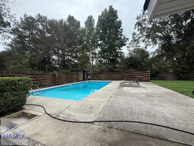 Foto del edificio - 619 Olmstead Dr