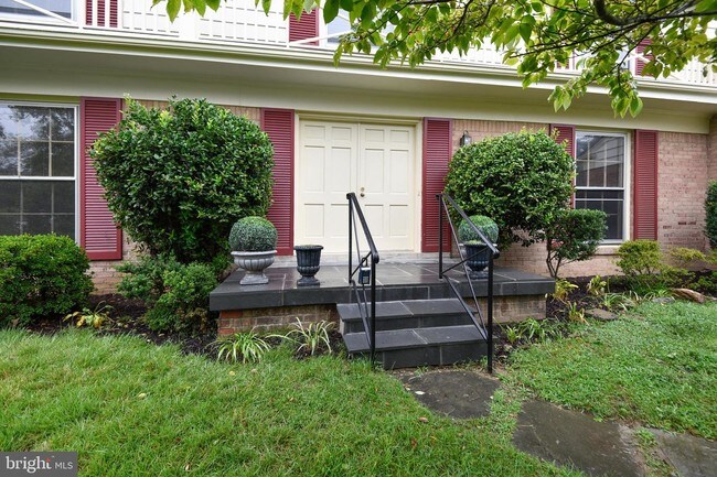 Building Photo - 11108 Hurdle Hill Dr