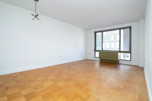 Building Photo - 460 West 20th Street