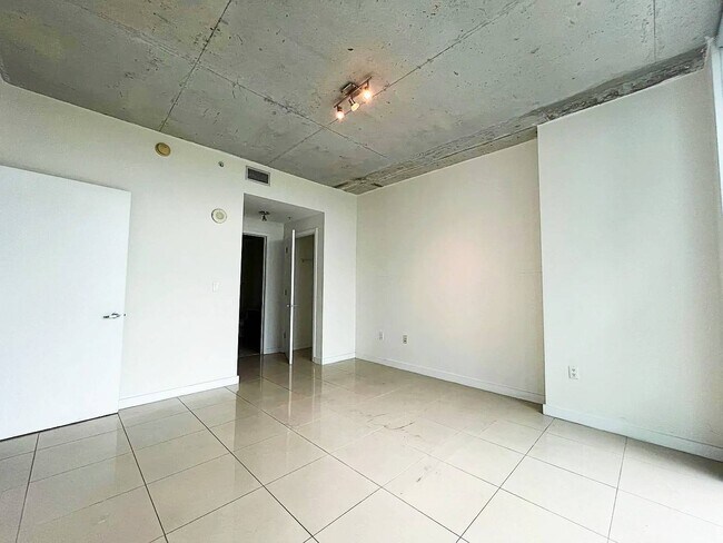 Foto del edificio - 3301 NE 1st Ave