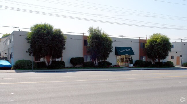 Foto del edificio - 13444-13460 Prairie Ave.