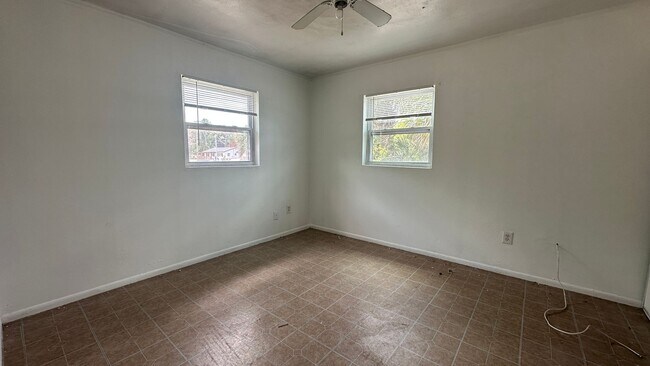 Building Photo - HALF MONTH OFF! 2 Bedrooms 1 Bath _Titusville Duplex