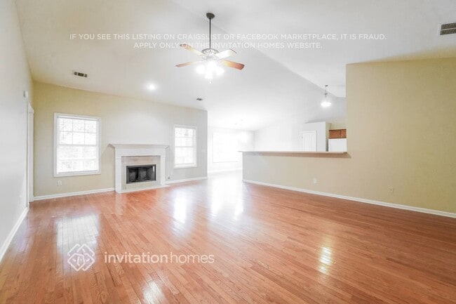 Building Photo - 301 Millpond Pkwy