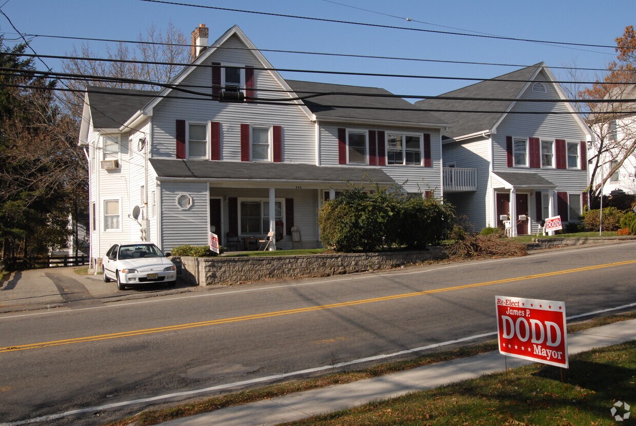 288 W Clinton St, Dover, NJ 07801 Apartments in Dover, NJ