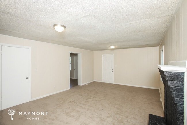 Building Photo - 5618 Middleton Ct