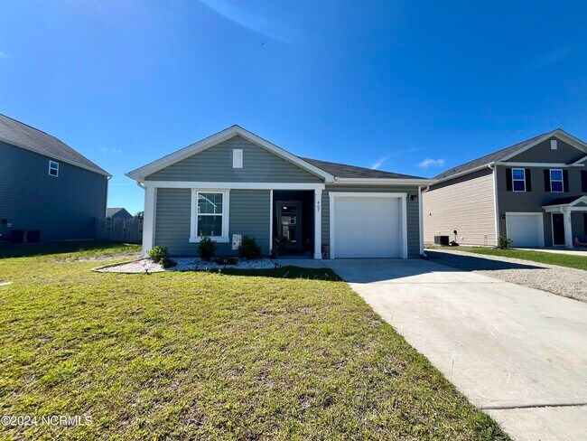 Building Photo - 407 Hope Ln