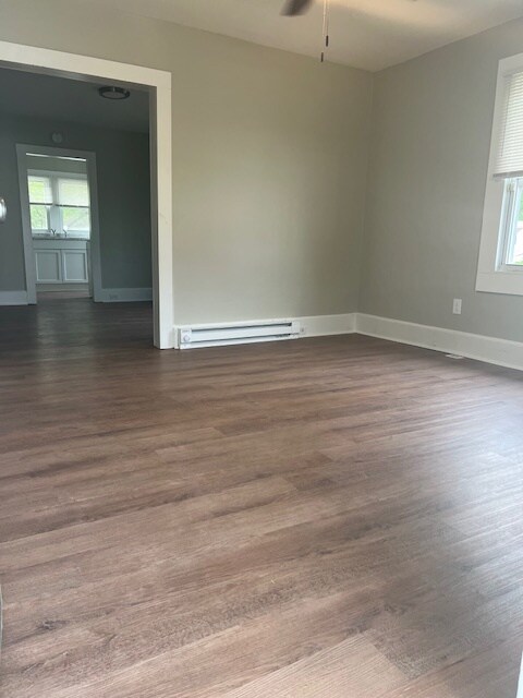 Foto del edificio - 823 S Division St