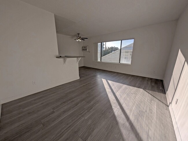 Building Photo - 3365 Keystone Av