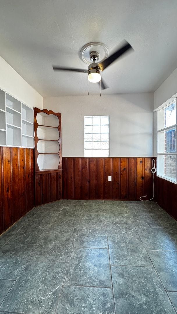 Building Photo - 4225 E Bellevue St