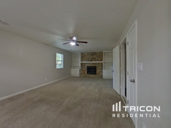 Foto del edificio - 531 Shefield Ct