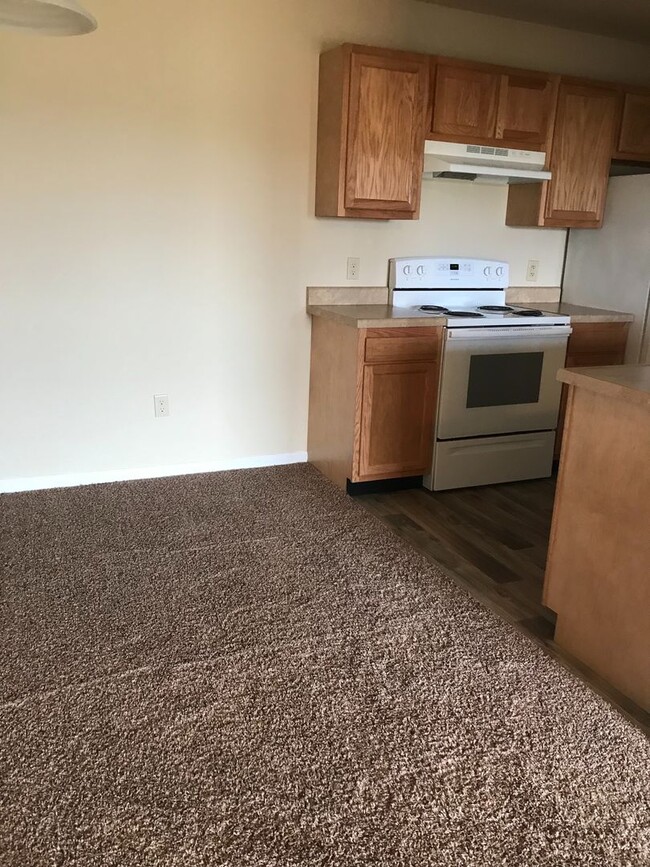 Building Photo - Beautiful 2 bedroom in our newest building!
