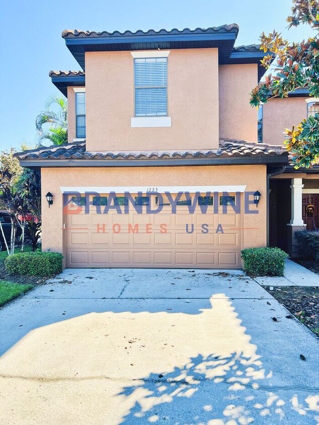 Primary Photo - Townhome in the Gated Community of La Fortuna