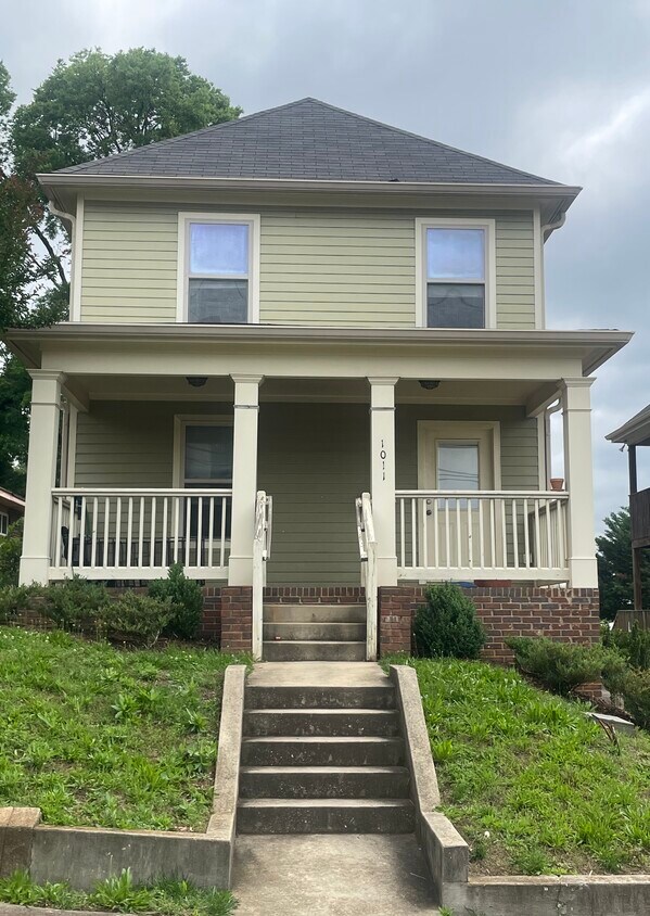 Foto principal - 1011 Oak St