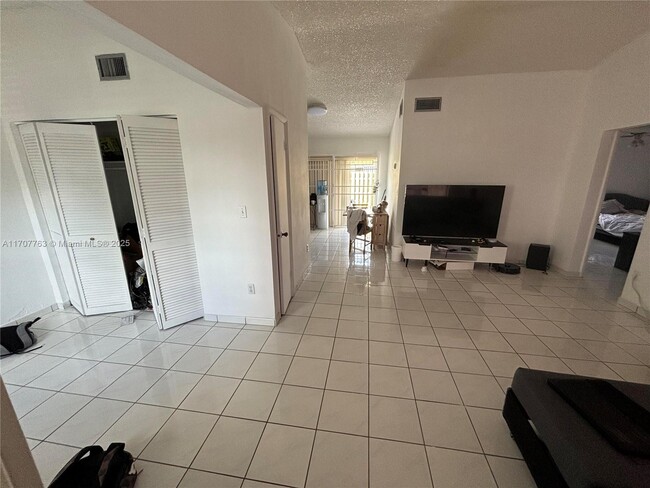 Foto del edificio - 12133 SW 110th St Cir S