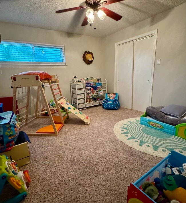 Building Photo - 2812 Prescott Dr