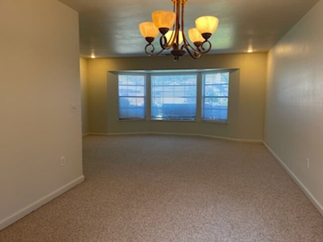 Building Photo - 3668 Cherrywood Dr