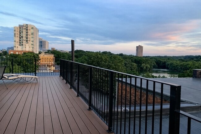 Building Photo - 10 Jamaicaway