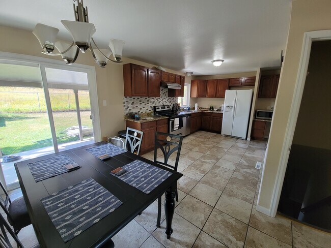 Foto del edificio - 2203 Beech Ct