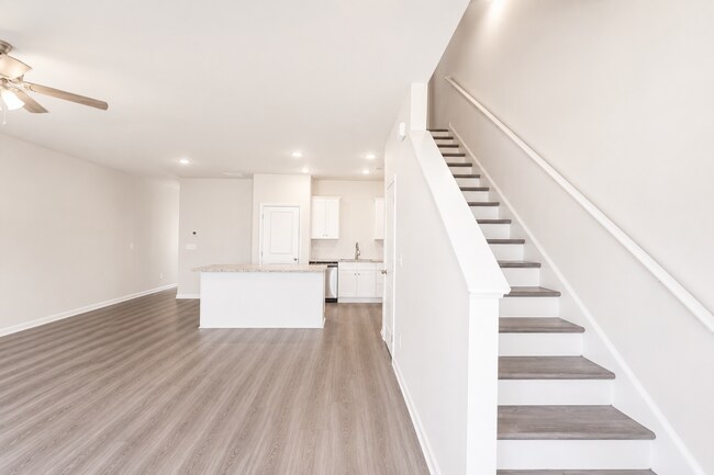 Building Photo - 4220 Crosby Ln