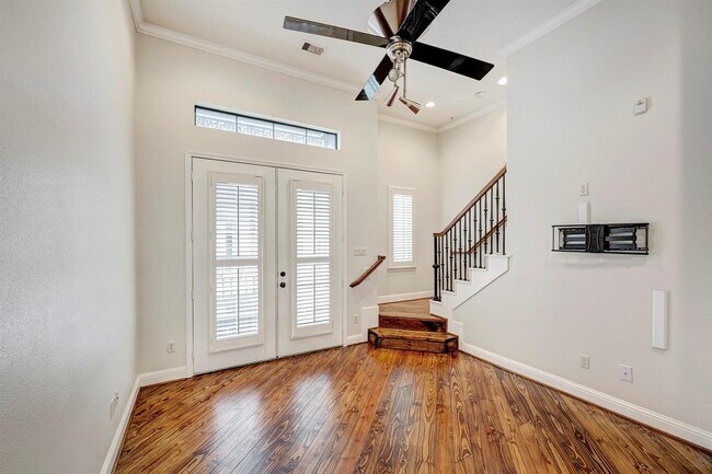 Foto del edificio - 2346 Camden Dr