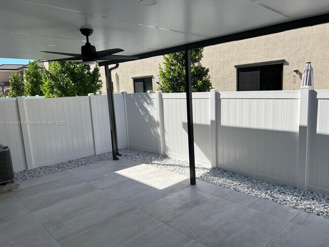 Building Photo - 11088 W 33rd Way