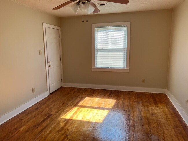 Foto del edificio - 513 E 14th St