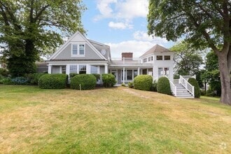 Building Photo - 26 Bel Air Rd