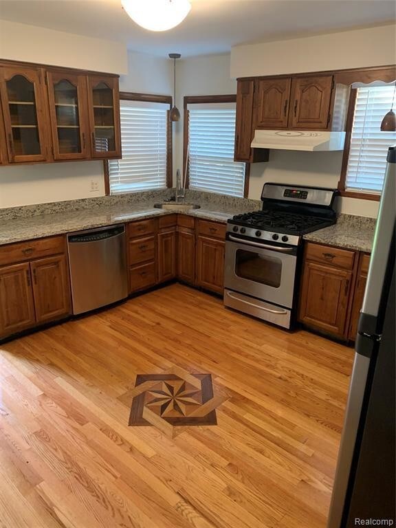 21112 Hunt Club Dr, Harper Woods, MI 48225 House Rental in Harper