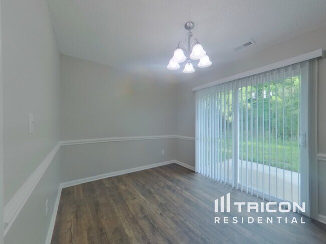 Foto del edificio - 3052 Westwinds Ct