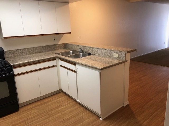 Foto del edificio - 1532 E La Palma Ave