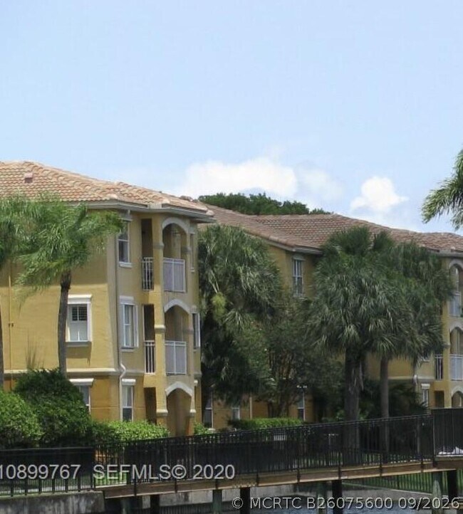 Foto del edificio - 155 NW 96th Terrace