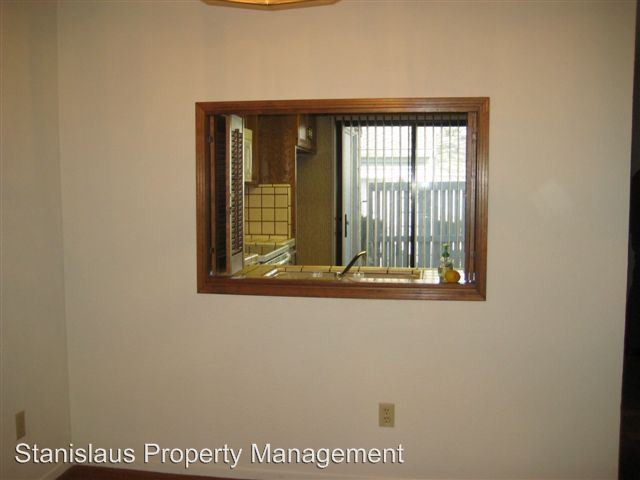 Foto del edificio - 2740 Sherwood Ave