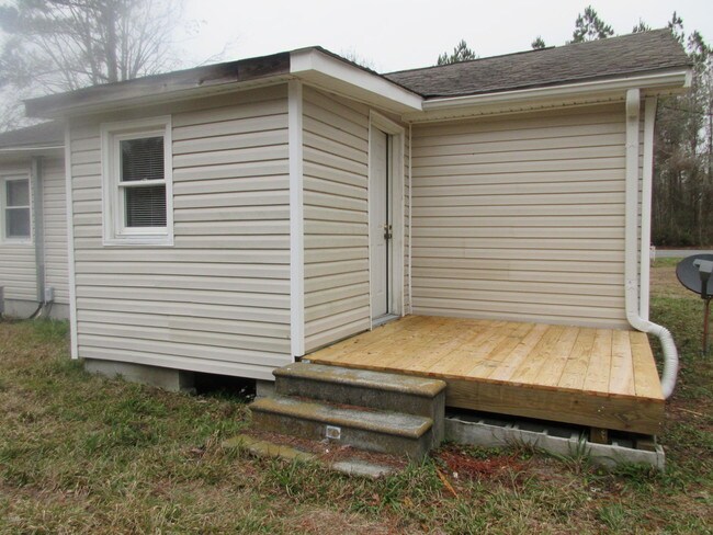 Building Photo - 417 Holly Shelter Rd