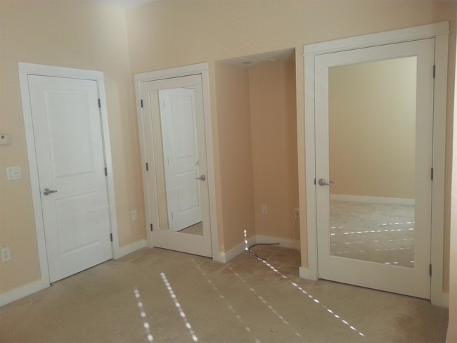Foto del edificio - 161 Laurel Grove Ln