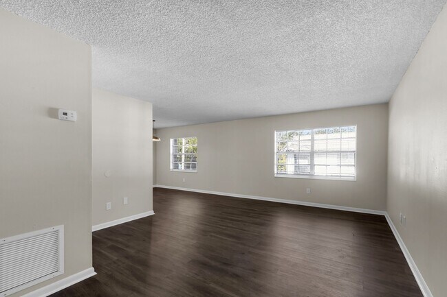 Foto del edificio - 135-141 SE 13th Ave