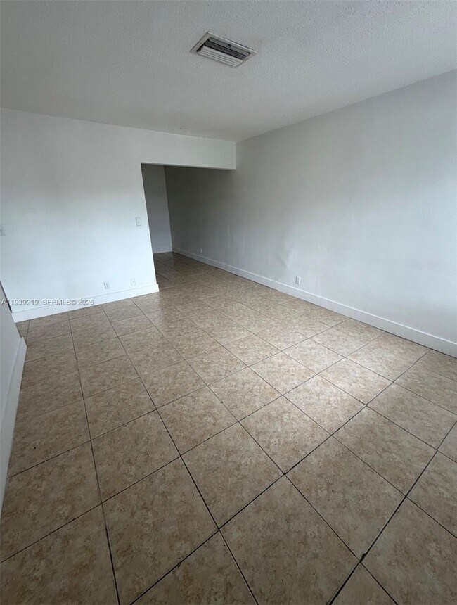 Building Photo - 3970 NW 31st Terrace