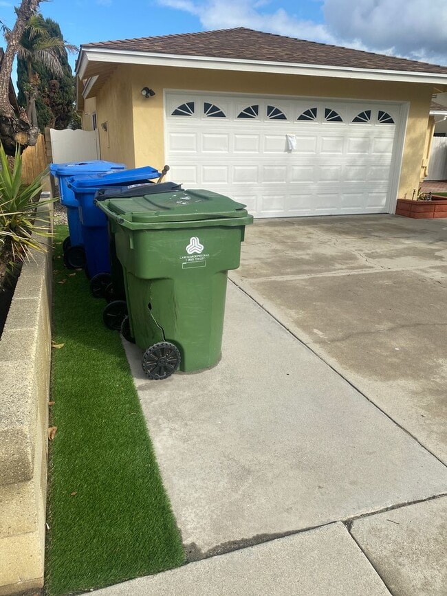 Building Photo - Harbor City- Single Family Home