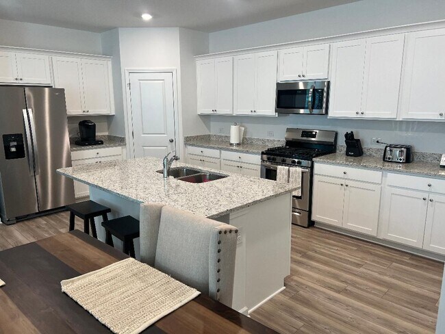 Kitchen - 152 Rivulet Dr