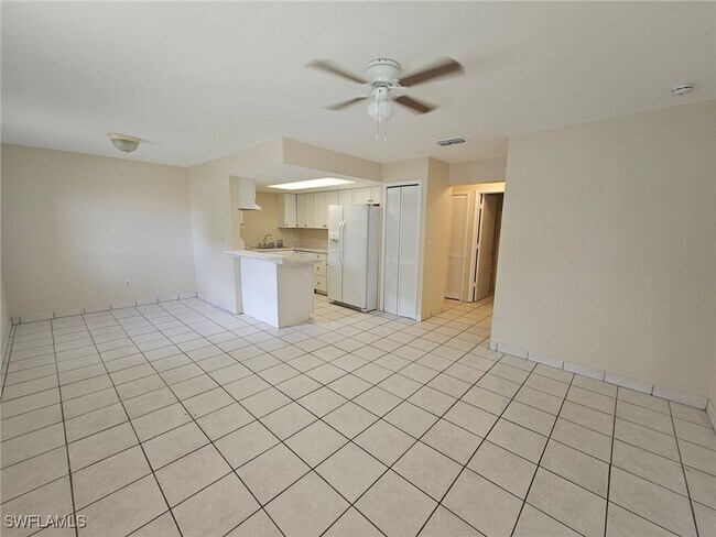 Foto del edificio - 4030 Coronado Pkwy