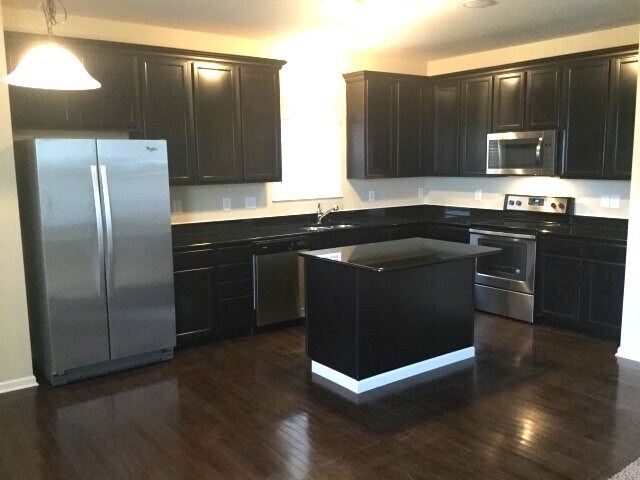 Building Photo - 8333 Parori Ln