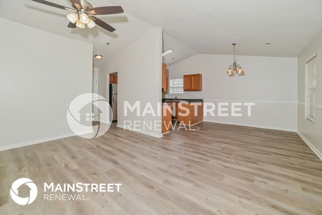 Building Photo - 5051 Cattail Ln