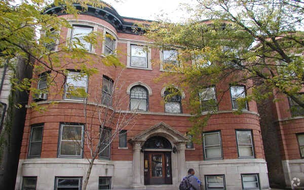 Foto del edificio - 5018-5020 S Blackstone Ave