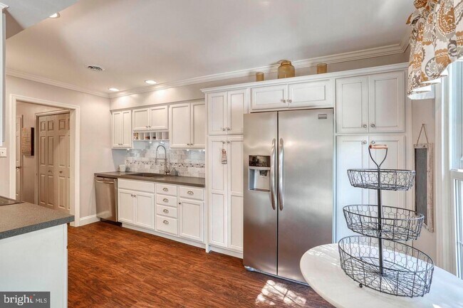 Building Photo - 6385 Stephens XG