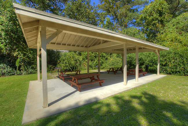 Building Photo - Quail Run